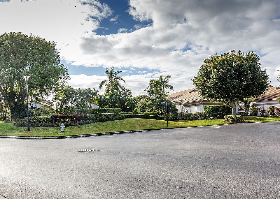 1st image of 5498 NW 21st Ave