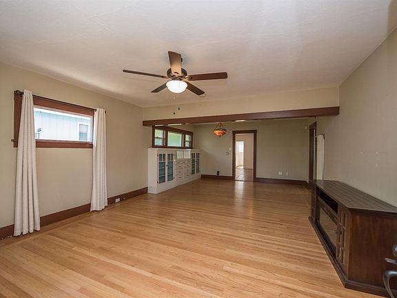 2nd image of 1253 Ripley Street