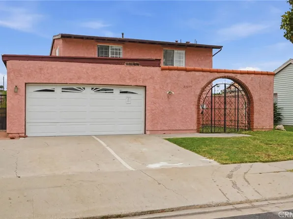20215 Tajauta Ave, Carson, CA 90746