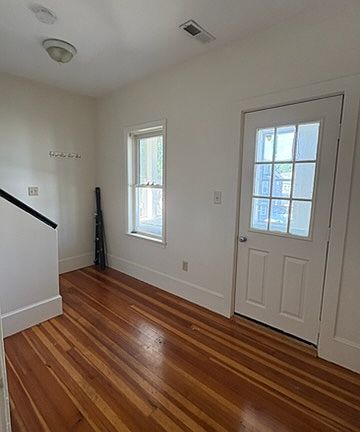 5th image of 76 Elliot St #3
