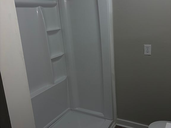 2nd image of 230 Red Hill Loop Rd