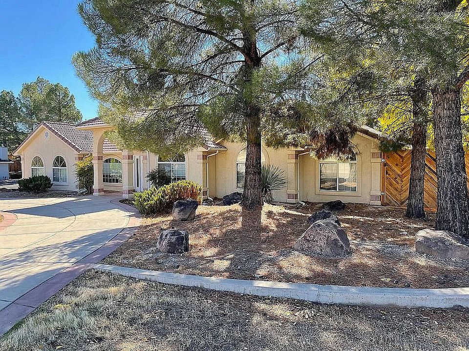1st image of 1118 E Chokeberry Dr