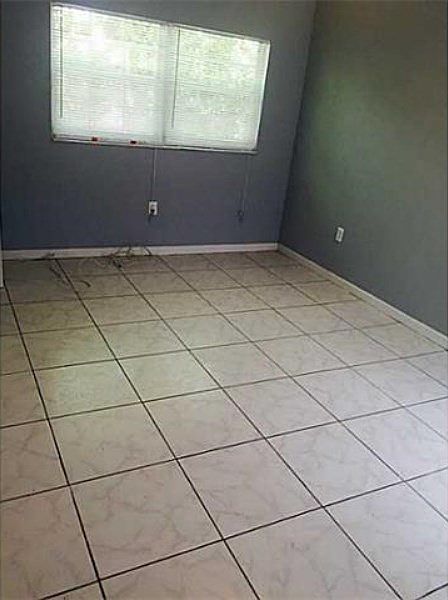 2nd image of 15521 NE 15th Pl