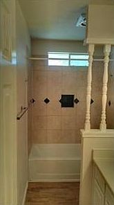 3rd image of 16216 Parkway Dr
