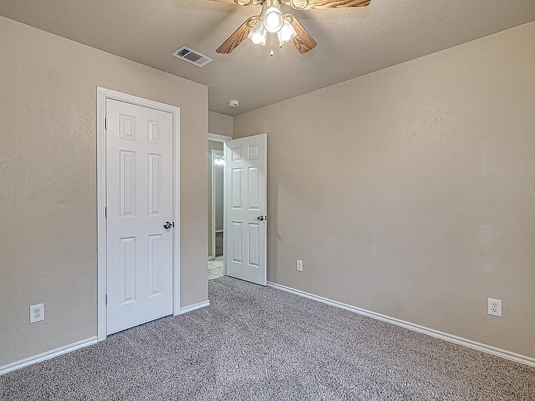 116 Honey Bee Dr #116 — Photo 20
