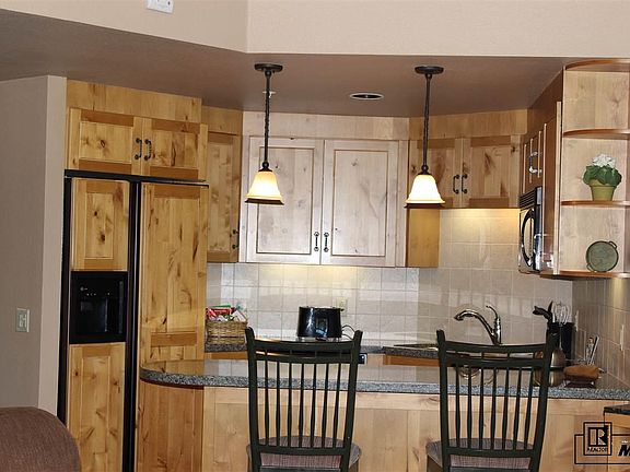 3rd image of 2300 Mount Werner Cir #465