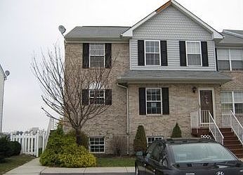 1st image of 761 Marian Dr