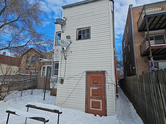 2nd image of 6936 S Dorchester Ave