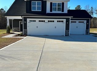 127 Thistle Ct, Sanford, NC 27332