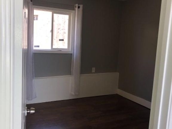 3rd image of 5965 Yale Ave