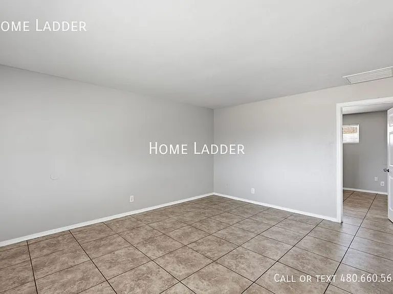 6747 N 26th Ave #3 — Photo 15