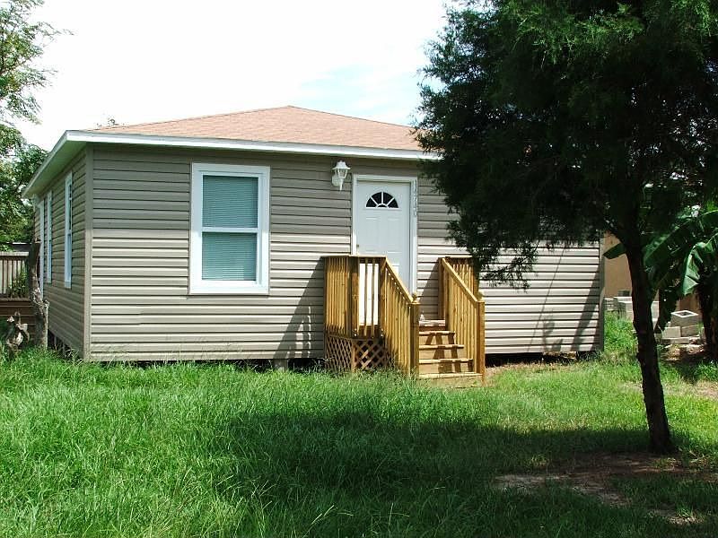1st image of 14740 10th St