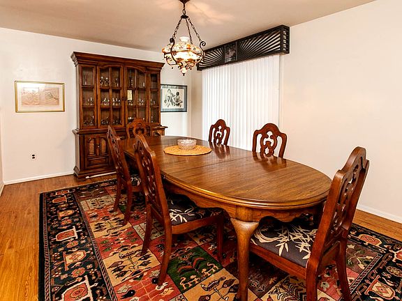 Dining- Family Rm W/ Slider