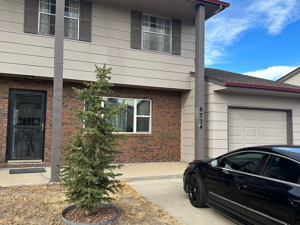 1st image of 6724 Hampton Dr #6724