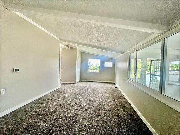 5th image of 332 S Terrace Ave