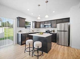 812 E F St, Deer Park, WA 99006