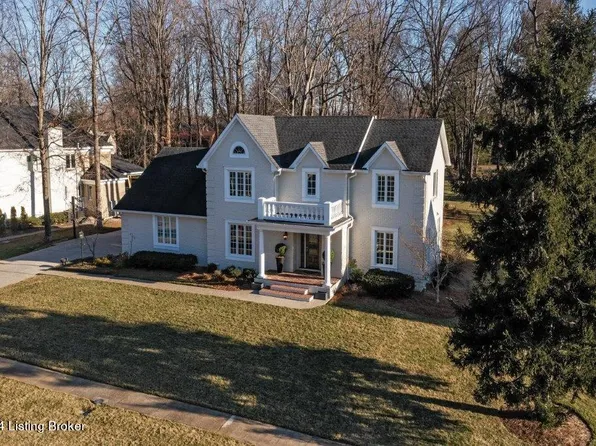 8308 Croydon Cir, Hurstbourne, KY 40222