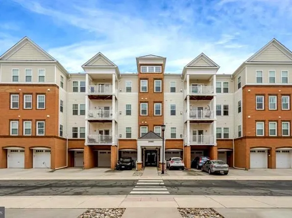 24660 Woolly Mammoth Ter Unit 404, Aldie, VA 20105