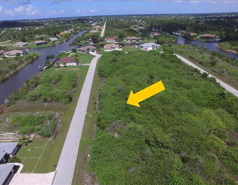 2nd image of 15723 Applewhite Cir