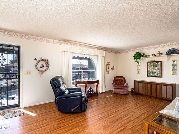 3rd image of 8140 E Medina Ave