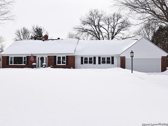 2nd image of 2109 Edgebrook Dr