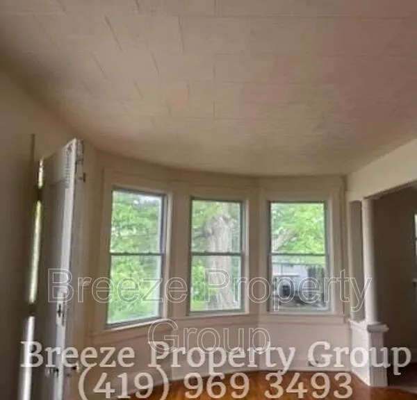 228 Langdon St — Photo 9