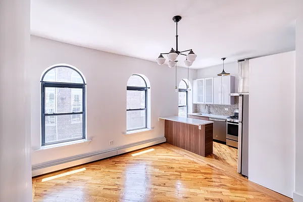 Sold by Tyler Vincent Real Estate Inc | media 2