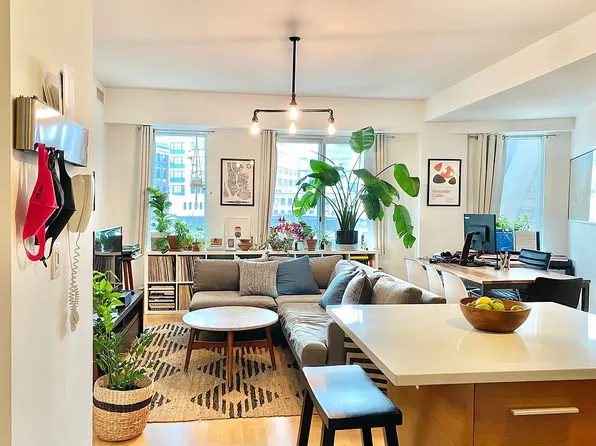 133 Water St APT 5C, Brooklyn, NY 11201