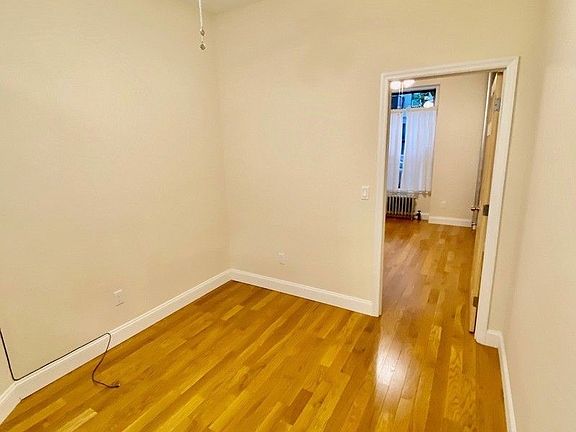 3rd image of 323 E 85th St APT 1A