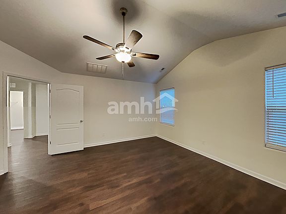 5th image of 7339 Cuddington Dr