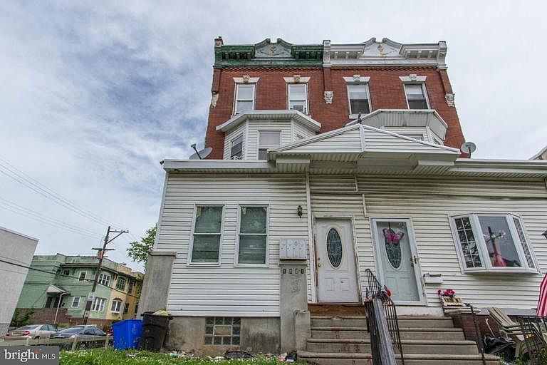 1st image of 1841 W Erie Ave