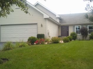 6515 Chartwell Dr, Rockford, IL 61114