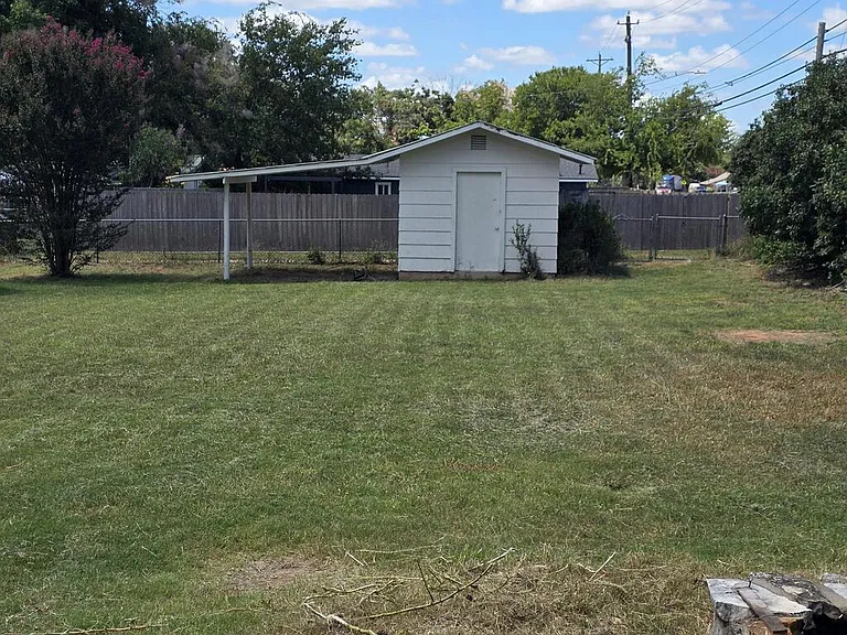 333 W Nimitz St — Photo 18