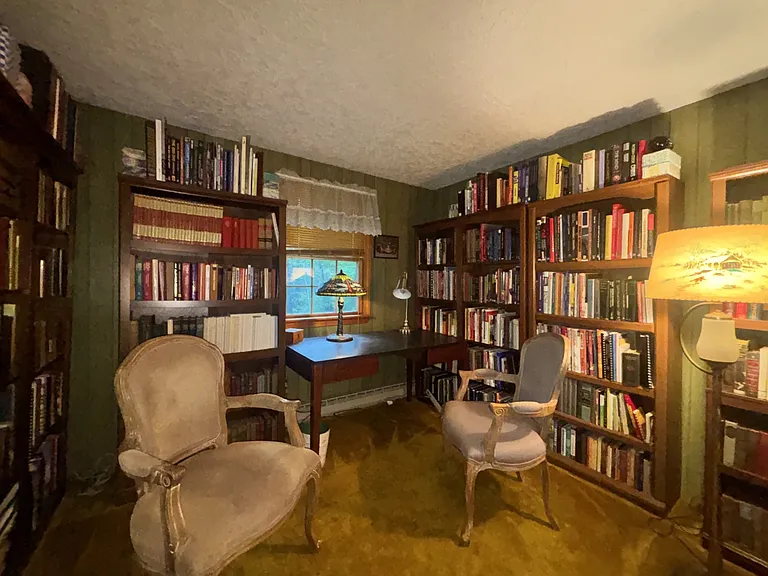 Third Bedroom/ Library