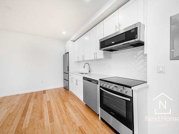 3rd image of 150-11 41st Ave #3