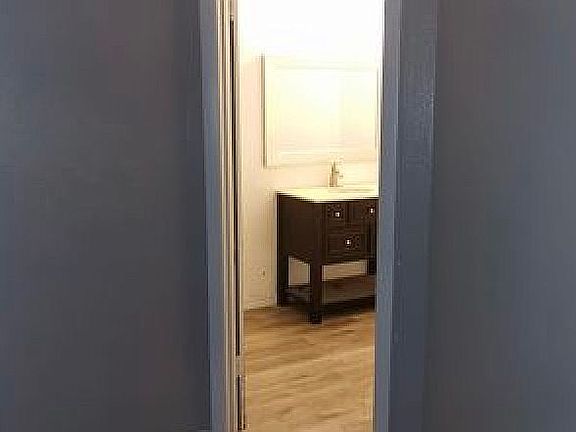 3rd image of 4716 Walden Cir #16
