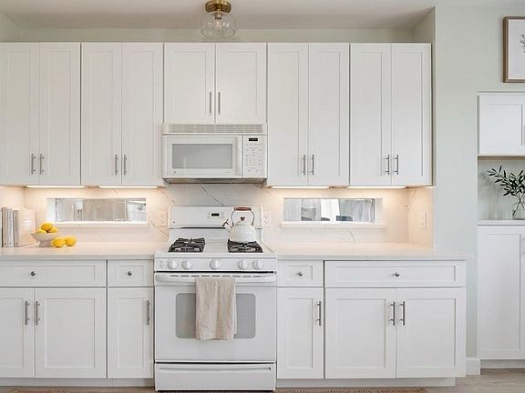 4th image of 10319 Stan Brook Dr