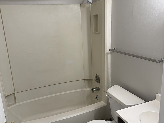 4th image of 1212 Main Aveunit S