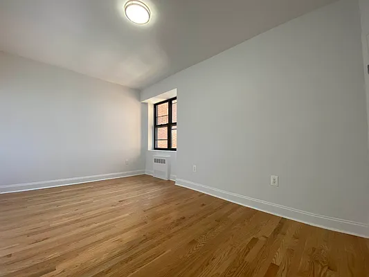 Rented by Compass | media 23