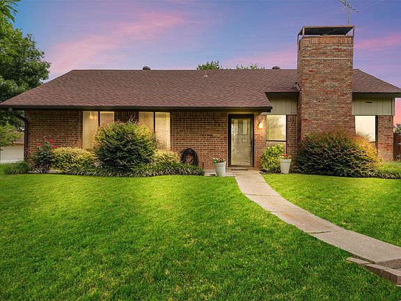 2nd image of 6116 Glacier Ct