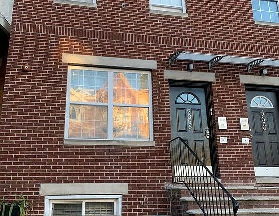 3rd image of 2356 N Park Ave #B2