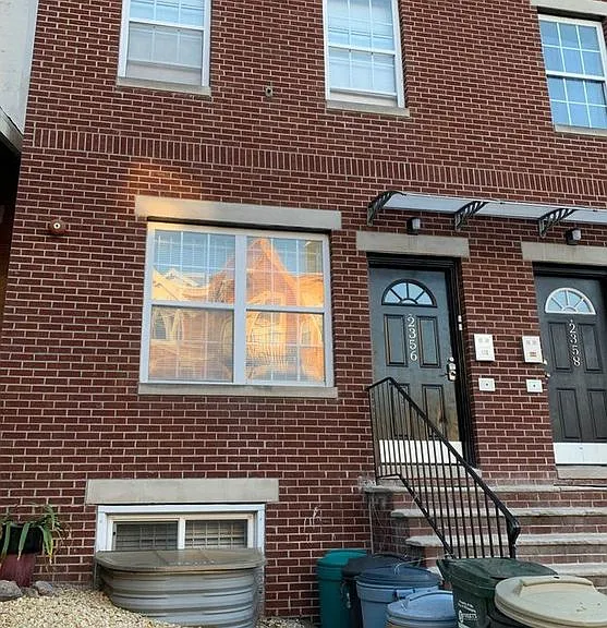 2356 N Park Ave #B2 — Photo 3