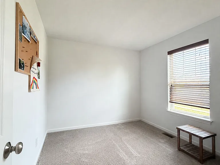37 Southside Dr — Photo 20