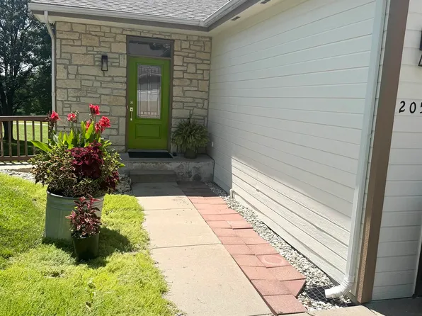 2059 Stephen Ct, Manhattan, KS 66503
