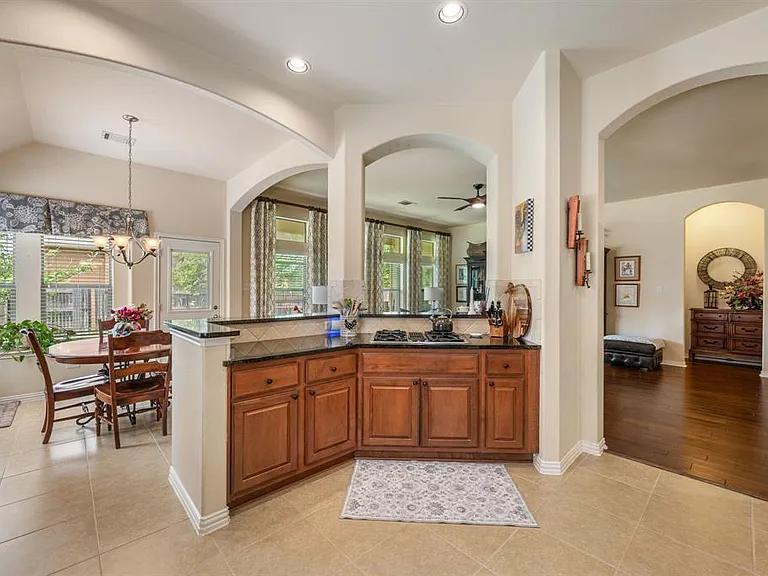 2748 Marshall Trl — Photo 17