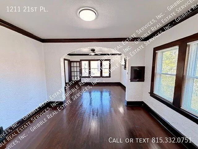 2 bedroom upper level apartment w/laundry hook-ups in basement — Photo 3