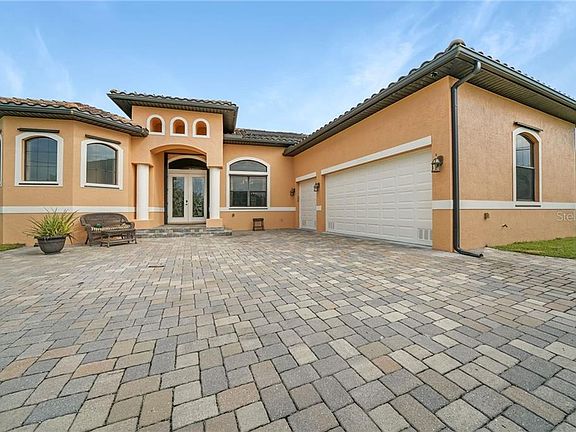 2nd image of 18654 Arapahoe Cir