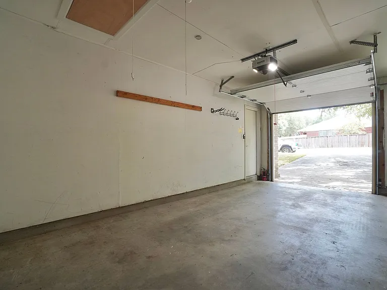 13102 Staton Dr — Photo 27