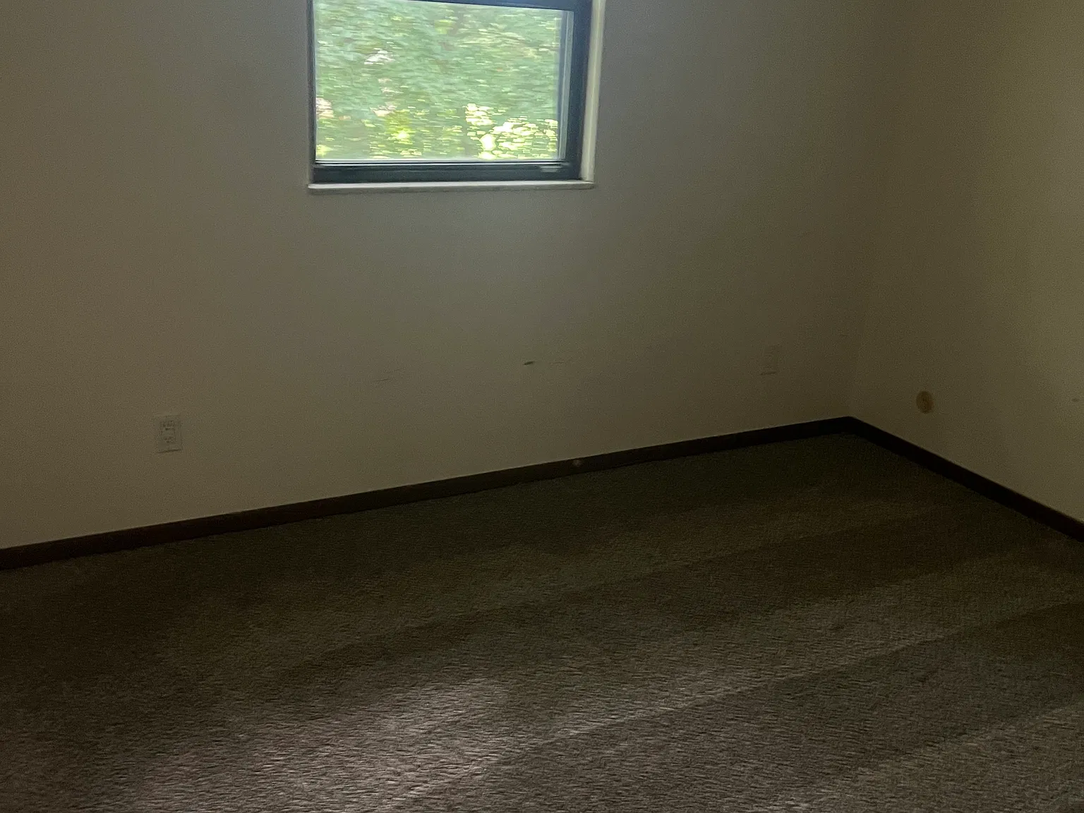 2 bed, 1.5 bath, 880 sqft, $850 — Photo 3