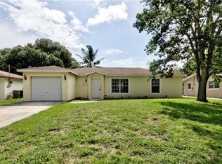 2710 S 10th St, Fort Pierce, FL 34982